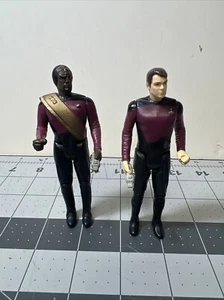 Star Trek Next Generation Galoob 1988 Action Figures - Riker (no beard) and Worf - Picture 1 of 8