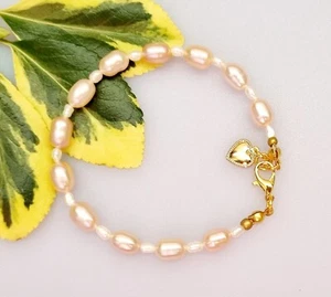 Handmade Peach Freshwater Pearls Bracelet - Picture 1 of 3