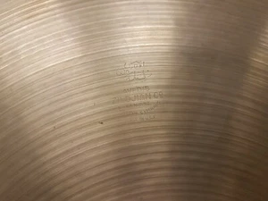 80's ZILDJIAN CYMBAL THIN 18" - Made in USA - Picture 1 of 5