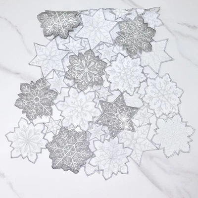 Snowflake Table Runner 圣诞跑步者银色刺绣装饰白色 — 第 1/4 张图片