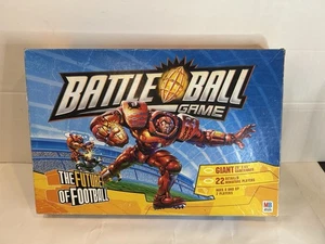 Battleball Spiel KOMPLETT Milton Bradley 2003 Football Miniaturen Battle Ball - Bild 1 von 3