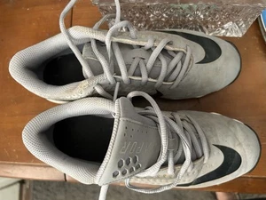 Size 5 Men’s Nike Cleats - Picture 1 of 6