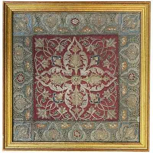 17th c Continental Stumpwork Panel w/ Metallic Threads in Red with Green Border - Picture 1 of 10