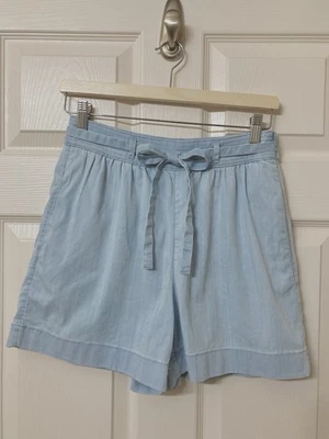 WHBM Extra Alto Tiro Azul Cambray Claro 5" Corto 2 Primavera Verano Costero Preppy Foto 1 de 4