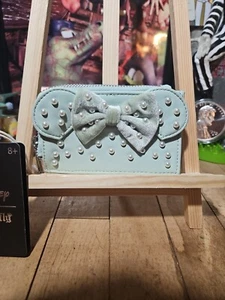 Loungefly Disney Minnie Mouse Pearl Ears Cardholder Coin Holder NWT Wallet - Picture 1 of 5