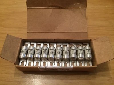 BOX OF 20 - COOPER BUSSMANN INDUSTRIAL H.R.C. FUSELINKS 25AMP 240VOLT