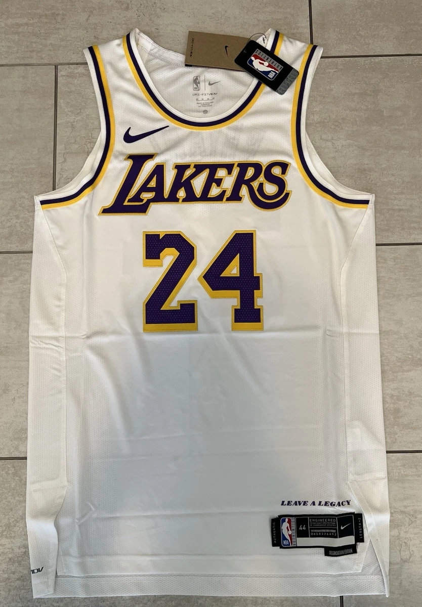 Preços baixos em Kobe Bryant Camisas de fãs da NBA | eBay