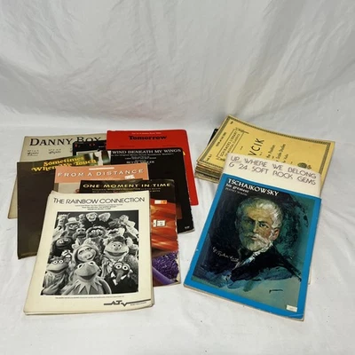 Sheet Music (14) And Book (11) Lot Vintage Violin Instructional Books - Image 1 of 4