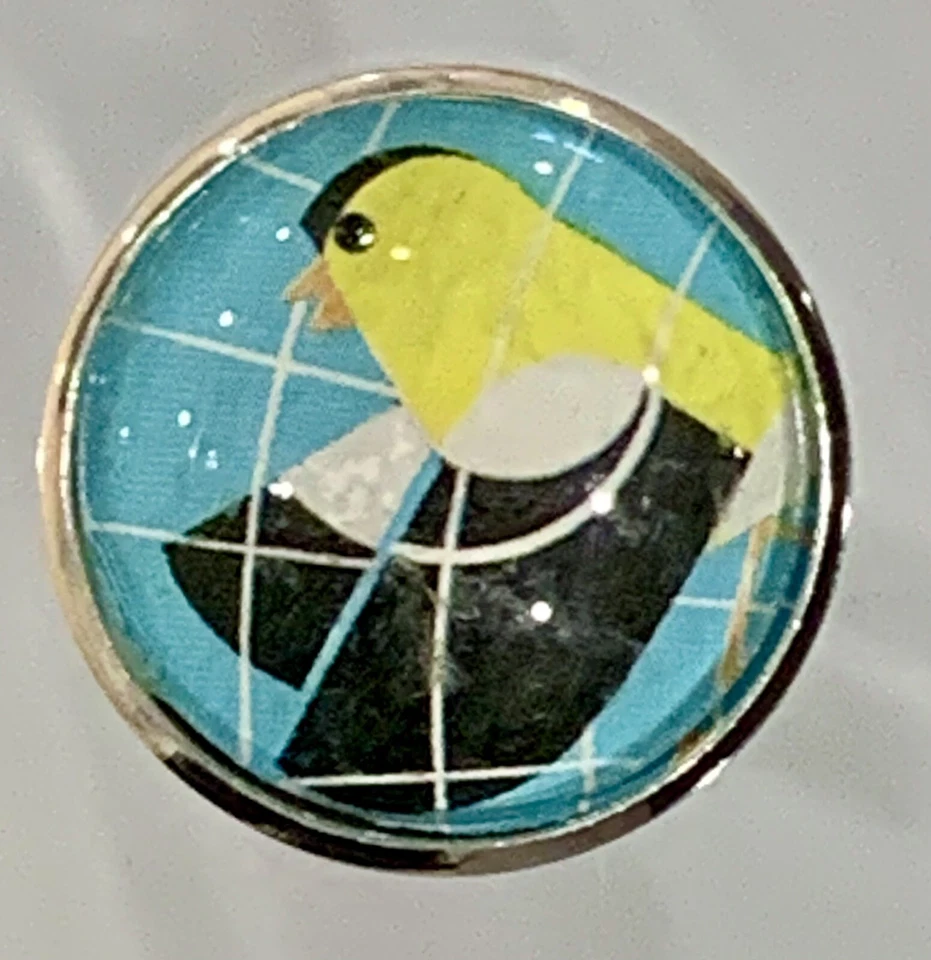 Charley Harper Pinzón Amarillo Pájaro Cantor 1" Vidrio Costura Botón CH700 Foto 1 de 4