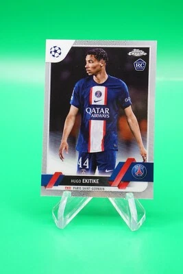 (3 Cards) 2023 Topps Chrome Base #125 Hugo Ekitike R6220J - Image 1 of 4