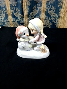 Precious Moments 2006 'The Warmth Of Christmas Comes From The Heart' #690012 - Picture 1 of 7