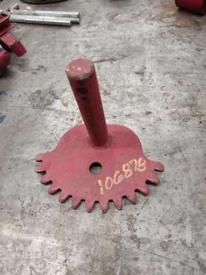 New Old Stock Wheel Horse Steering Sector Gear 106878 - Image 1 of 2