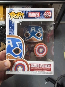 Funko Pop! Vinyl: Marvel - Gingerbread Captain America #933 Damaged - Picture 1 of 7