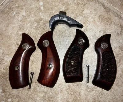 Tyler T 握把 #1 哑光黑色适配器 S&W J 框架带 2 套奖章握把.. — 第 1/4 张图片