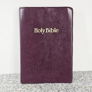 Holy Bible KJV GIANT Print Red Letter World Publishers Burgundy Soft Cover GP3BG - Picture 1 of 15