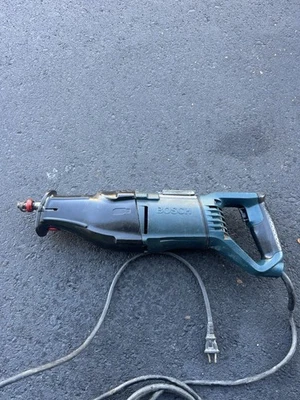 BOSCH RS15 Sistema de accionamiento bruto Sierra recíproca 12 amperios, 0-2.800 SPM, 120 V Foto 1 de 4