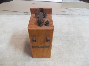 VINTAGE AUTO/TRUCK WOODEN IGNITION COIL, MADE BY THE PONTIAC COIL COMPANY. - Picture 1 of 7