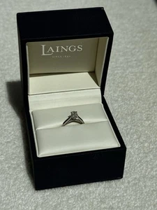 Ladies Platinum Certified 0.70ct Oval Cut Diamond Ring - Picture 1 of 11