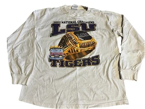 Vintage LSU 2003 NATIONAL CHAMPIONS Football Season Schedule Large Long Sleeve - Bild 1 von 8