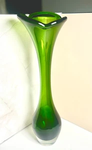 ASEDA GLASBRUK LARGE 16” Flower Art Glass Vase GREEN Pedal STUNNING VASE! - Picture 1 of 13