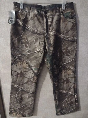 Women's Realtree "Wrangler" Size 16 x 32, Camo, Hunting Pants New With Tags - Image 1 of 4