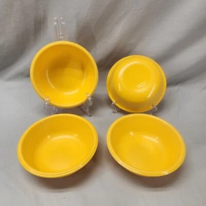 SET OF 4 VINTAGE 6”  RUBBERMAID YELLOW CEREAL SOUP BOWLS #3836 - Picture 1 of 7