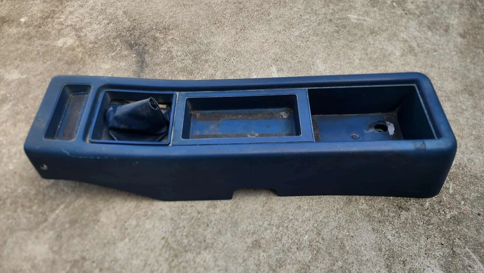 Mazda B2000 Ford Courier 1982-1984 camioneta OEM consola central con arranque de palanca de cambios azul Foto 1 de 4