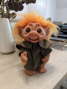 Vintage Thomas Dam Troll 10" 1977 capelli arancioni a punta orecchie da elfo bambola Danimarca - Foto 1 di 8