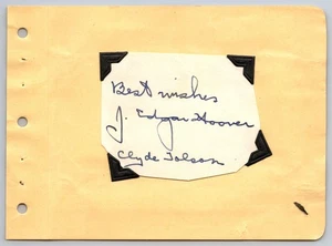 J. Edgar Hoover e Clyde Tolson taglio firmato a mano in un album autografo - Foto 1 di 2