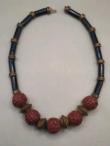 Collana vintage cinabro asiatico intagliato oro pieno perline rosso nero 15" orientale - Foto 1 di 8
