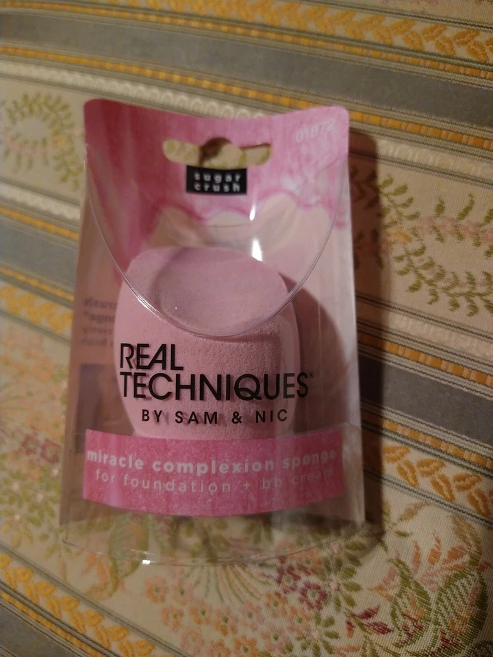 Real Techniques Sugar Crush Miracle Complexion Sponge Pink 01872