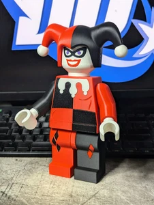 3D Printed DC Harley Quinn Large Scale 8.5"- 9.5" Minifigure - Picture 1 of 8