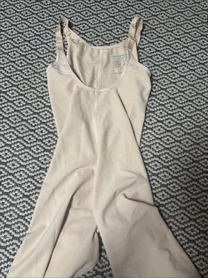 Prendas moldeadoras corporales Marena Recovery beige talla mediana para mujer Foto 1 de 4