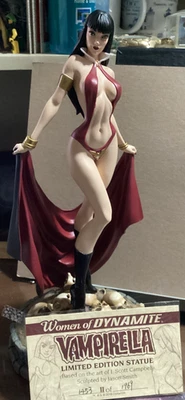MUJERES DE DINAMITA VAMPIRELLA EDICIÓN LIMITADA ESTATUA #1453/1969 J SCOTT CAMPBELL Foto 1 de 4