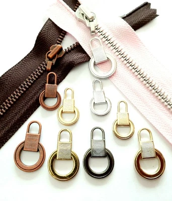 Cerniera ciondolo in metallo con grande occhiello per estrattore con... - Immagine 1 di 4