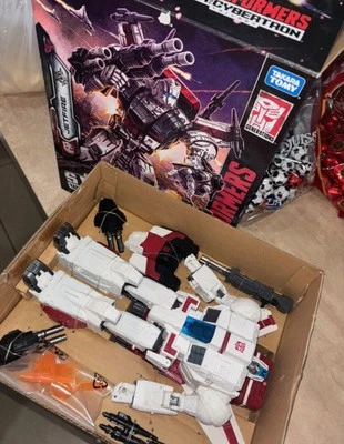 Transformers Wfc Siege Jetfire - Immagine 1 di 4