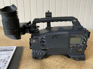 Panasonic AJ-D810P DVCPRO Camcorder w Manual - Untested for Parts or Repair