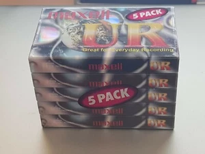 Maxell UR90 5 Pack - 90 Minutes Blank Audio Media Recording Cassette Tapes - NEW - Picture 1 of 5
