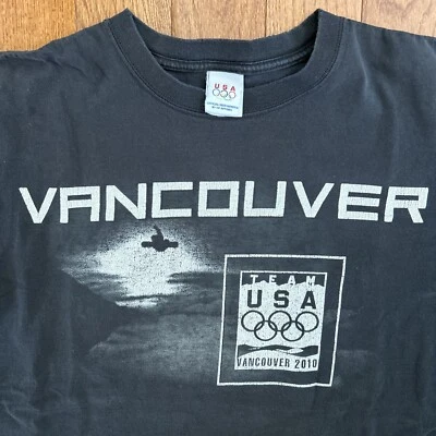 Winter Olympics T Shirt Vancouver 2010 Black Size  Large Sport Snowboarding - Image 1 of 4