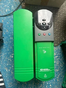 CONTROL TECHNIQUES UNIDRIVE UN12402 7.5KW INVERTER - Picture 1 of 4