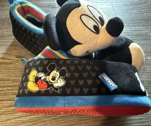 Disney Mickey Mouse Hausschuhe Jungen Größe 11-12 Slipper Schuhe bequem - Bild 1 von 5
