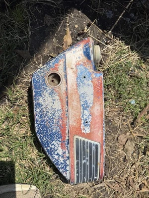 Cubierta del tanque de aceite Suzuki GT250 TS185? Foto 1 de 4