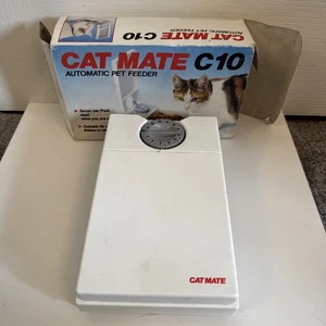 Cat Mate C10 Katzenfutterautomat mit Box - gebraucht - getestet und funktionsfähig - Bild 1 von 7