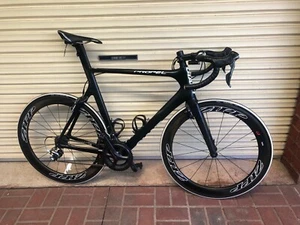 Giant Propel carbon-fibre road bike - Picture 1 of 6