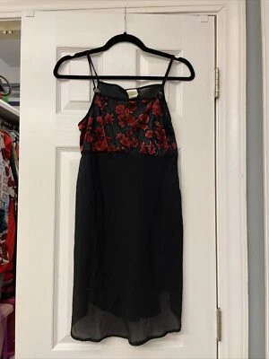 Camisón Gilligan O’Malley Negro Floral Mujer’s Talla Pequeña Terciopelo Transparente. Foto 1 de 4