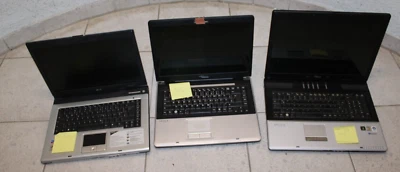 drei Laptops: Acer Extensa 6702-200 Fujitsu Amilo Pi 2530, Fujitsu Amilo Xa 1536 - Bild 1 von 4