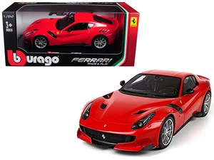 Modellino auto Ferrari F12 TDF rosso 1/24 pressofuso di Bburago - Foto 1 di 1