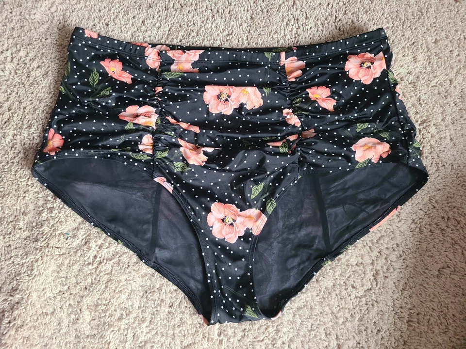 Torrid High Rise Ruched Swim Suit Bikini Bottoms Plus Size 4 4X Floral Dot Retro - Image 1 of 4