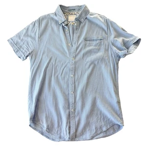 Denim and Flower Chambray Button Shirt Mens M Light Blue Casual Summer Coastal - Picture 1 of 8