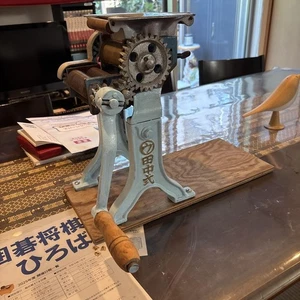 Tanaka Manual Noodle Maker Extruder Pasta Machine Ramen Udon Soba Retro  - Picture 1 of 11